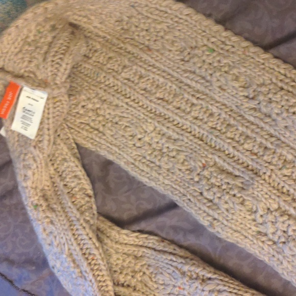 Joe Fresh NWT Beautiful Scarf New - Picture 8 of 11
